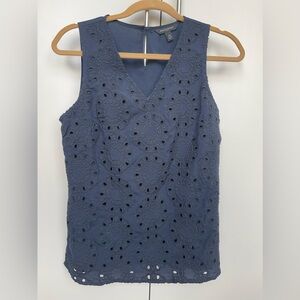 Banana Republic navy eyelet tank